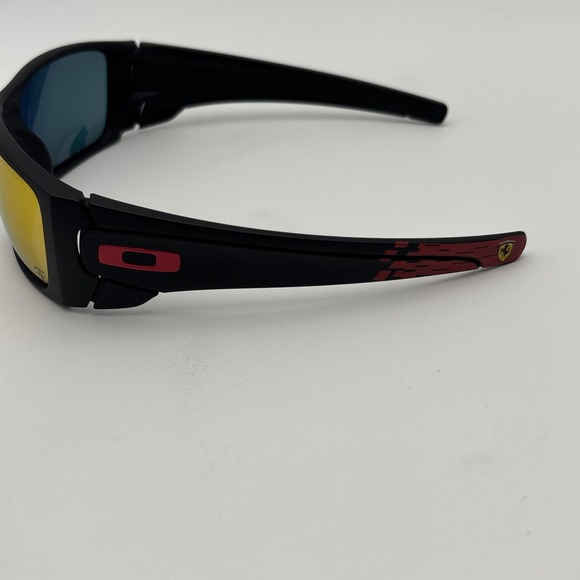 Oakley Fuel Cell Scuderia Ferrari Sunglasses OO9096-A8 Black/Ruby Iridium *Read* - Picture 7 of 16